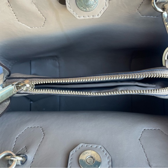 Michael Kors Mercer Gallery Women's Medium Tote - Picture 9 of 10